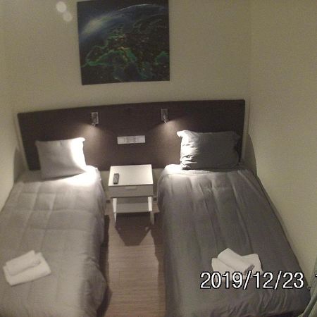 Rent0Nline Brwinow Rooms Exteriér fotografie