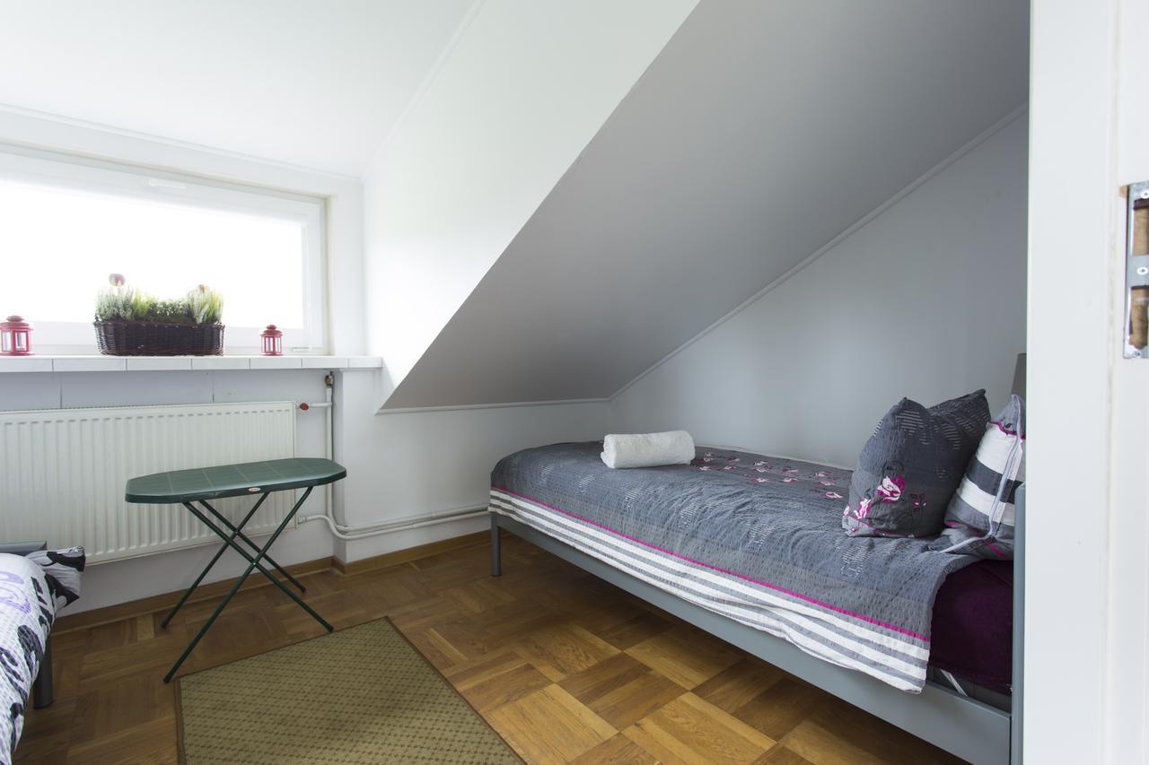 Rent0Nline Brwinow Rooms Exteriér fotografie